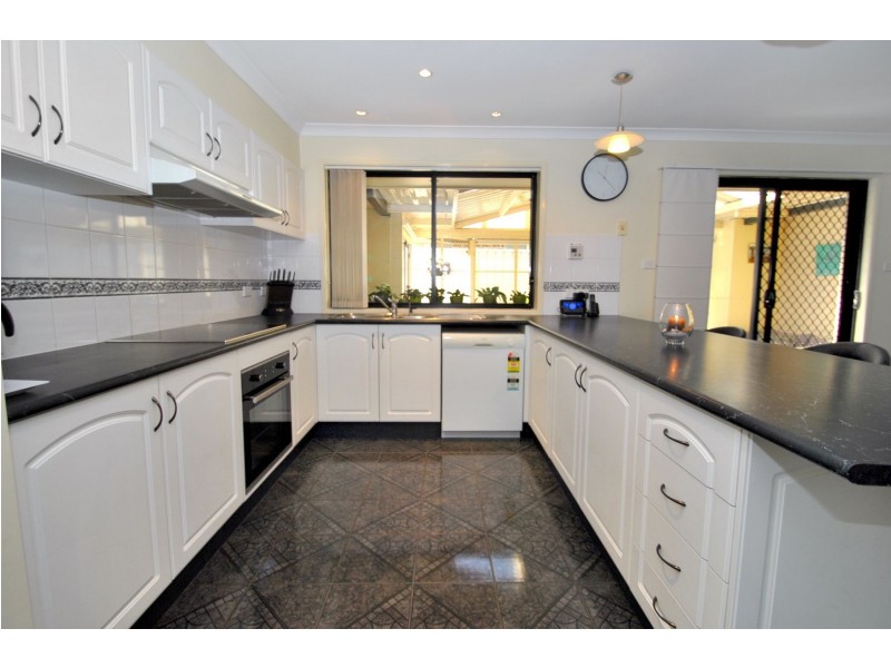 18 Stott Crescent, Callala Bay NSW 2540