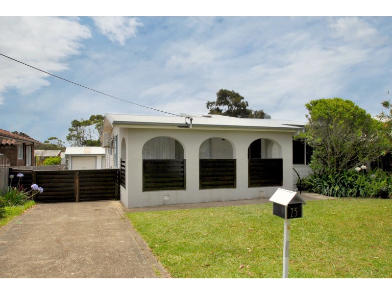 25 The Lake Circuit, Culburra Beach NSW 2540