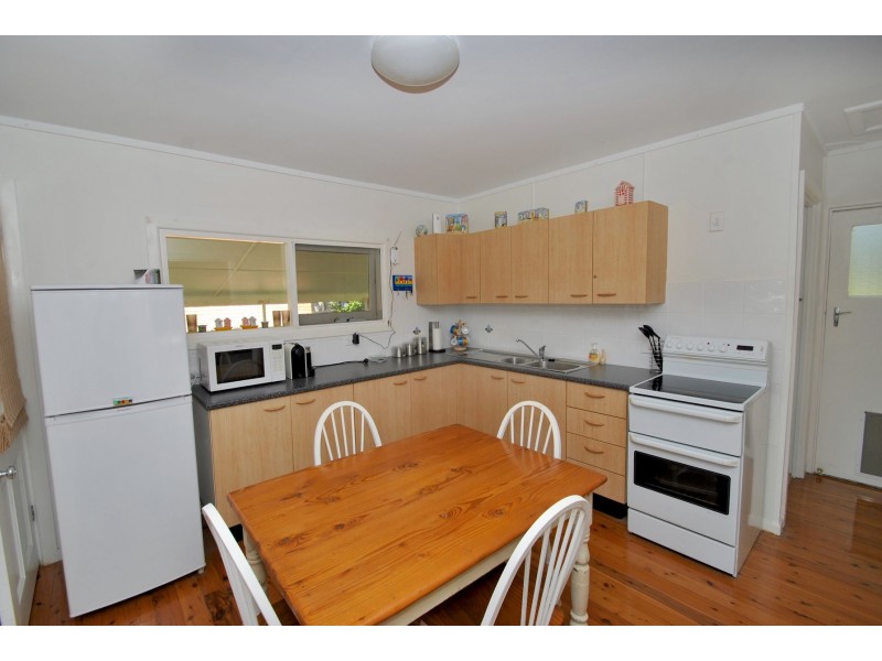 90 Queen Mary Street, Callala Beach NSW 2540