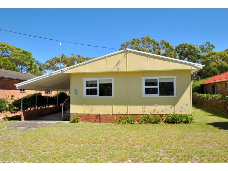 90 Queen Mary Street, Callala Beach NSW 2540