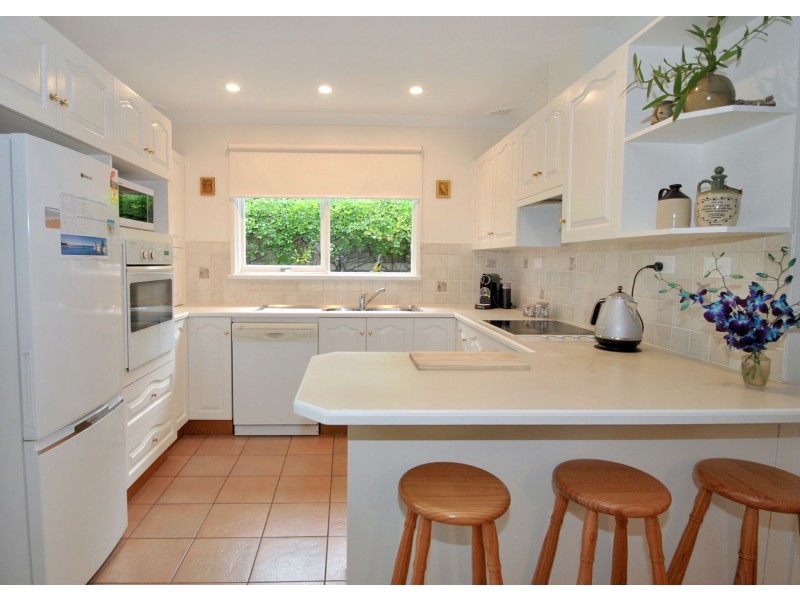 98 Watts Road, Callala Beach NSW 2540