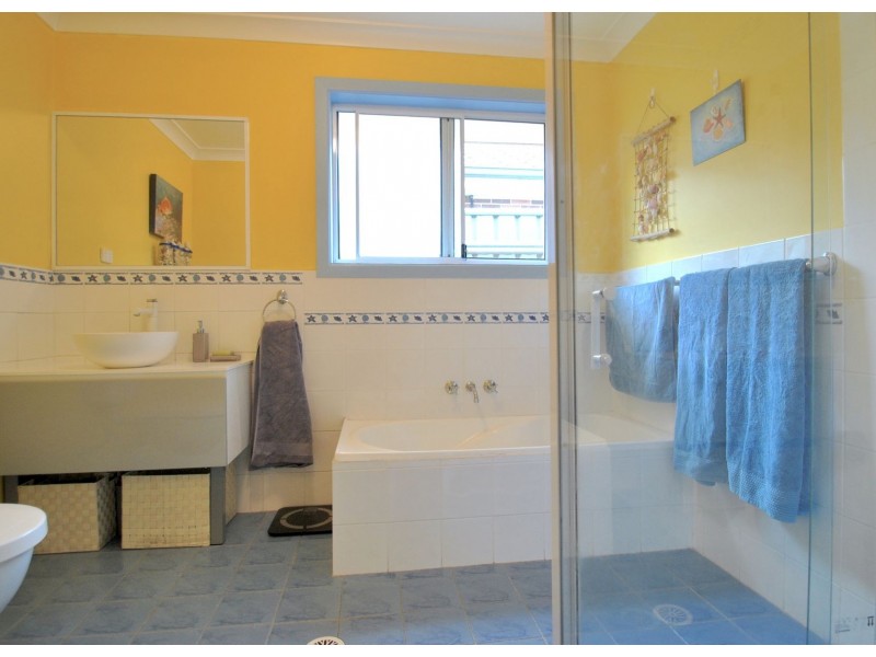 14 Hunter Street, Callala Bay NSW 2540