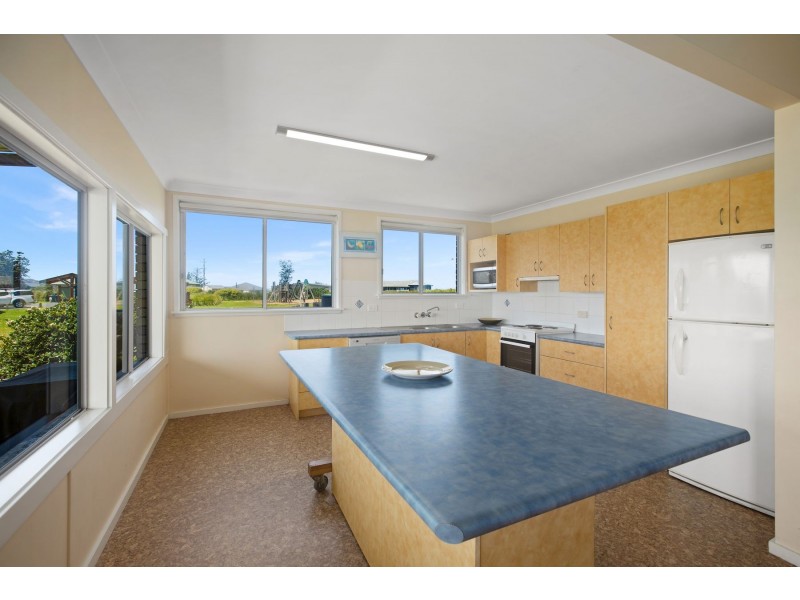 206 Penguins Head Road, Culburra Beach NSW 2540