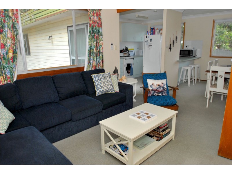 94 Watts Road, Callala Beach NSW 2540