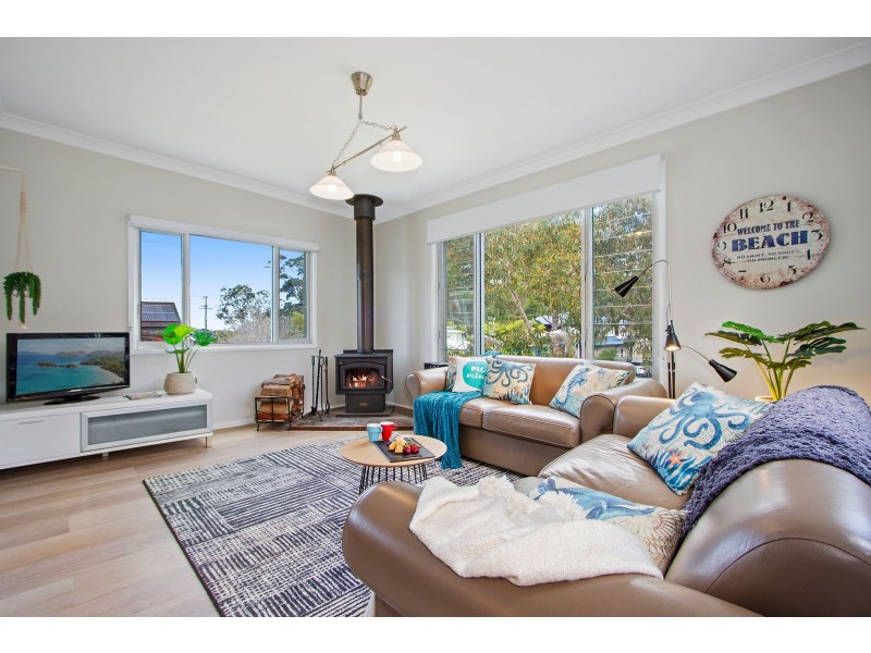6 Mitchell Road, Callala Bay NSW 2540