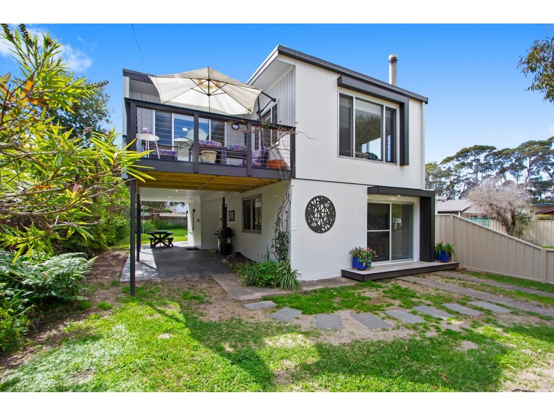 6 Mitchell Road, Callala Bay NSW 2540