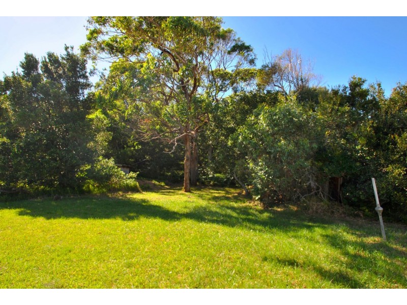 24 Eastbourne Avenue, Culburra Beach NSW 2540