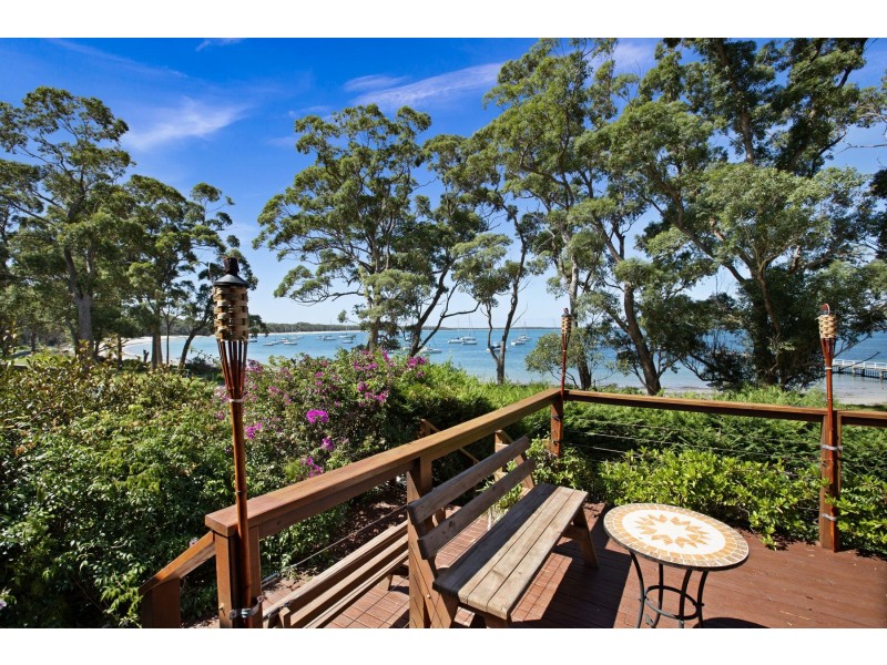 38 Boorawine Terrace, Callala Bay NSW 2540