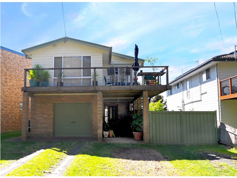 12 Mitchell Road, Callala Bay NSW 2540