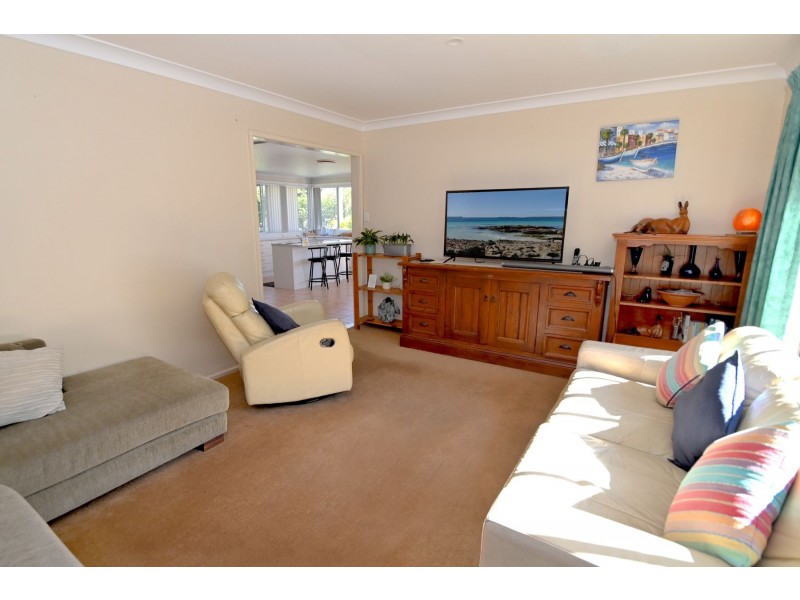 233 Macleans Point Road, Sanctuary Point NSW 2540