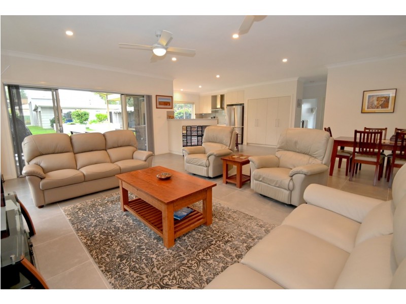 62 Lackersteen Street, Callala Bay NSW 2540