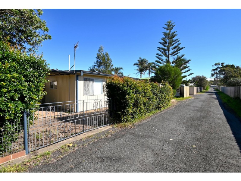 108 Penguins Head Road, Culburra Beach NSW 2540