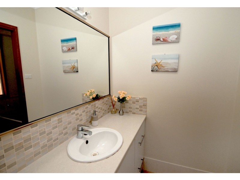 63 Addison Road, Culburra Beach NSW 2540
