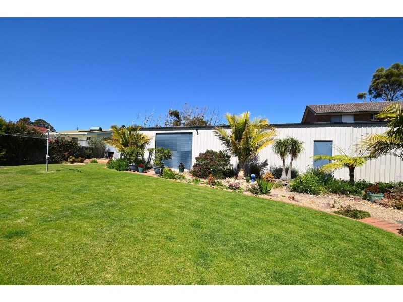 104 Prince Edward Avenue, Culburra Beach NSW 2540