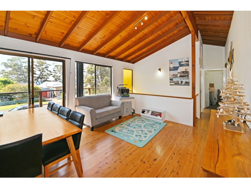 31 Boorawine Terrace, Callala Bay NSW 2540