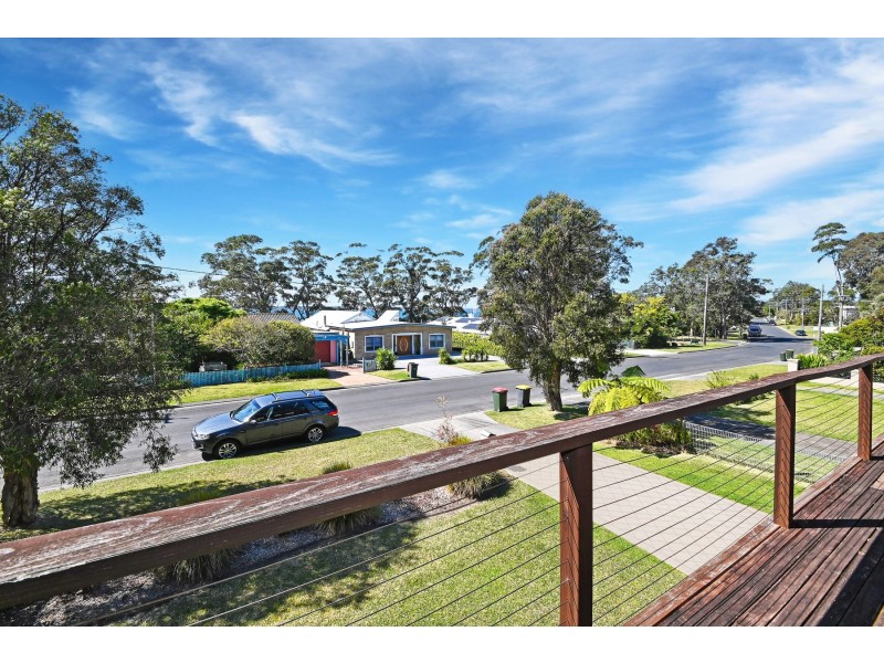 31 Boorawine Terrace, Callala Bay NSW 2540