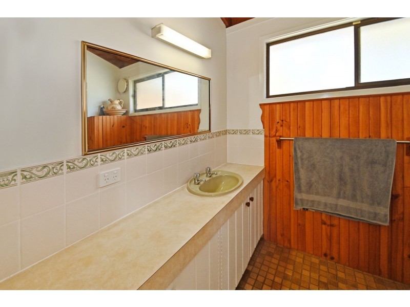 31 Boorawine Terrace, Callala Bay NSW 2540