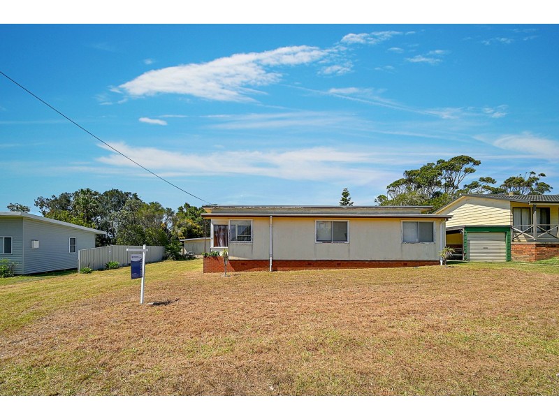 8 Broadview Avenue, Culburra Beach NSW 2540