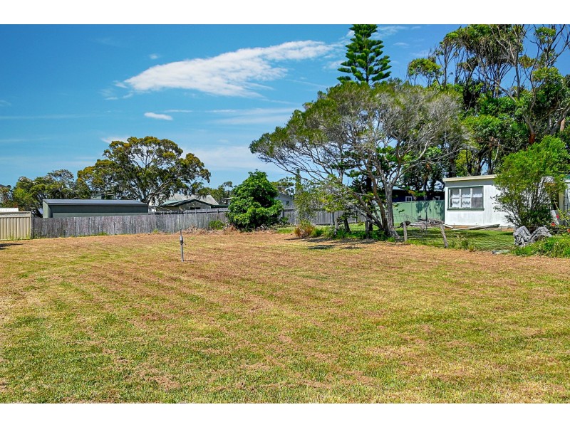 8 Broadview Avenue, Culburra Beach NSW 2540
