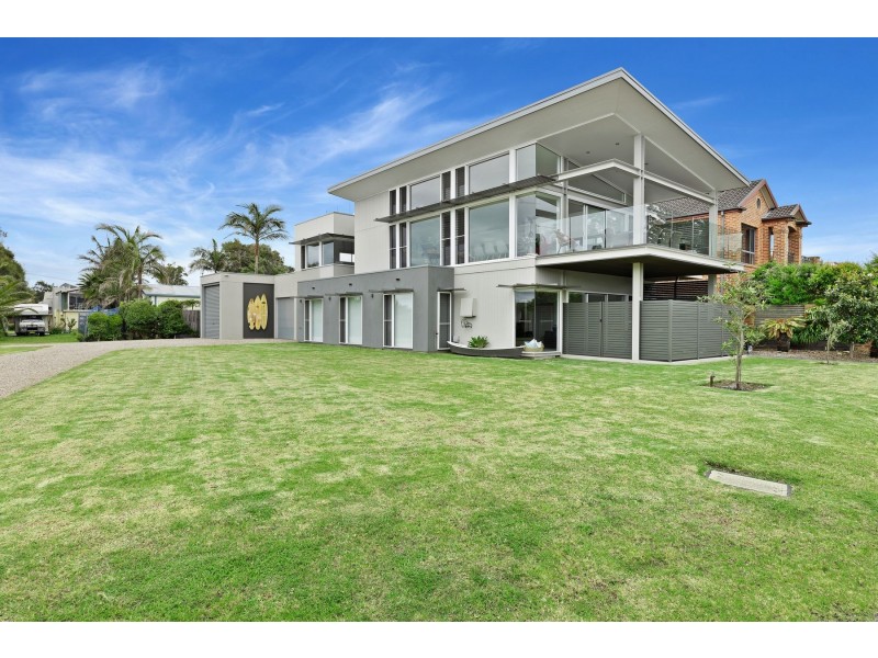 188 Marina Lane, Culburra Beach NSW 2540