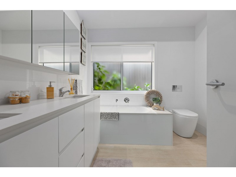 188 Marina Lane, Culburra Beach NSW 2540