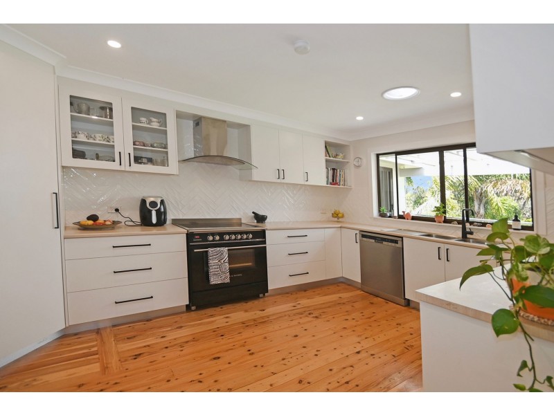 52 East Crescent, Culburra Beach NSW 2540