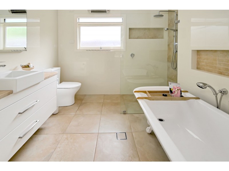 8 Fern Way, Culburra Beach NSW 2540