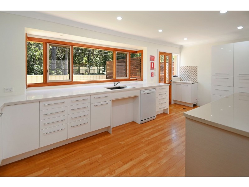 2 Chapman Street, Callala Bay NSW 2540