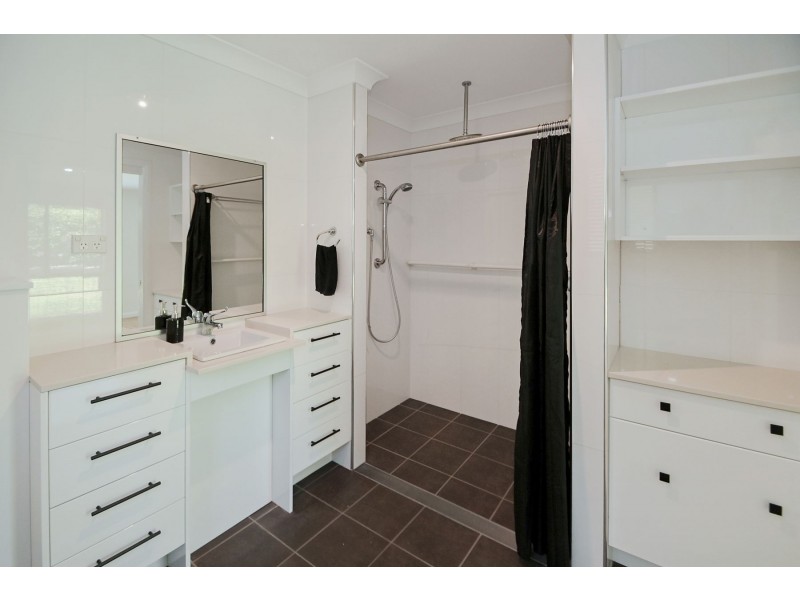 2 Chapman Street, Callala Bay NSW 2540