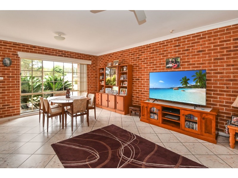 31 Emmett Street, Callala Bay NSW 2540