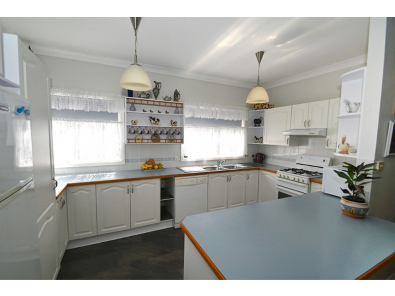 104 Prince Edward Avenue, Culburra Beach NSW 2540