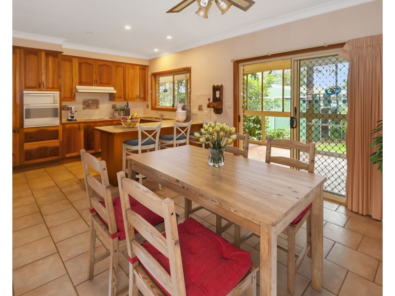 10 Encounter Street, Callala Bay NSW 2540