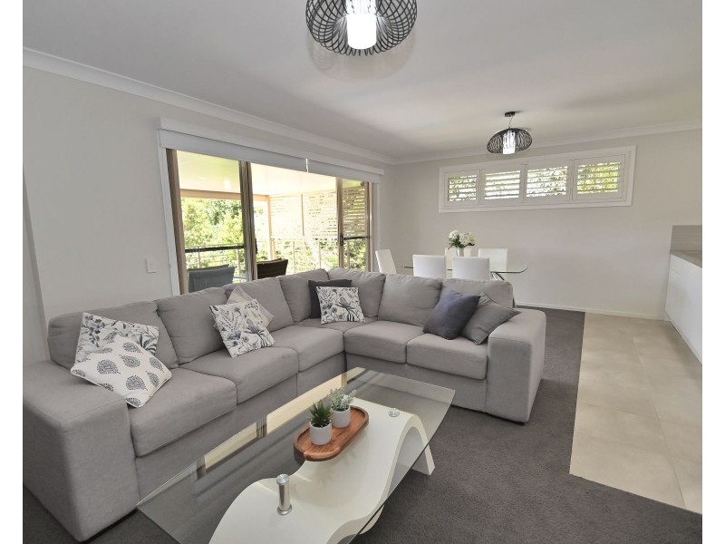 70 Boorawine Terrace, Callala Bay NSW 2540