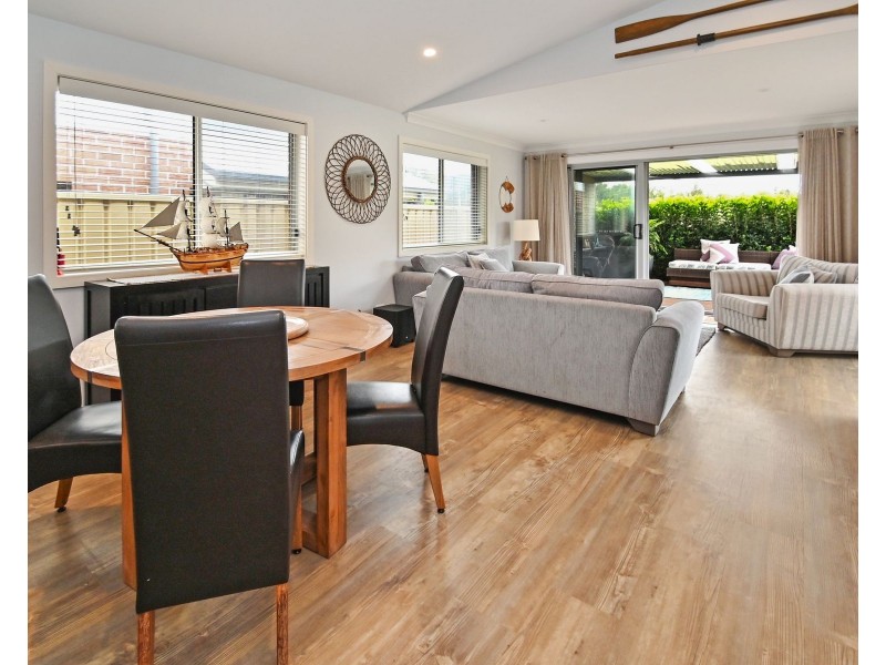 5/16 East Crescent, Culburra Beach NSW 2540