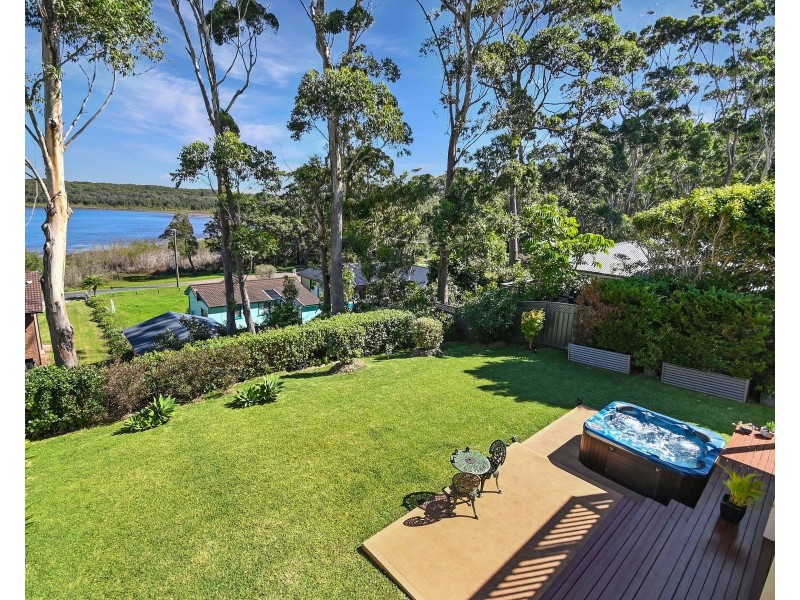 35 Greenbank Grove, Culburra Beach NSW 2540