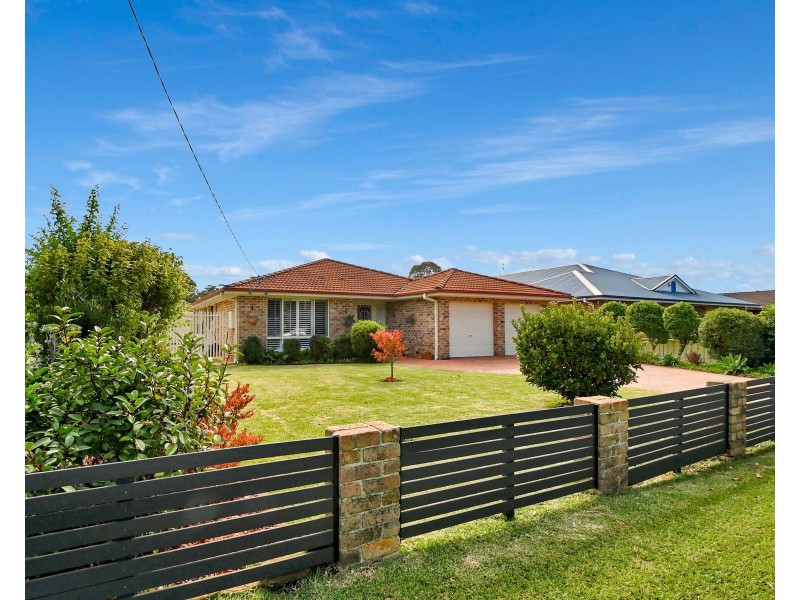 25 Emmett Street, Callala Bay NSW 2540