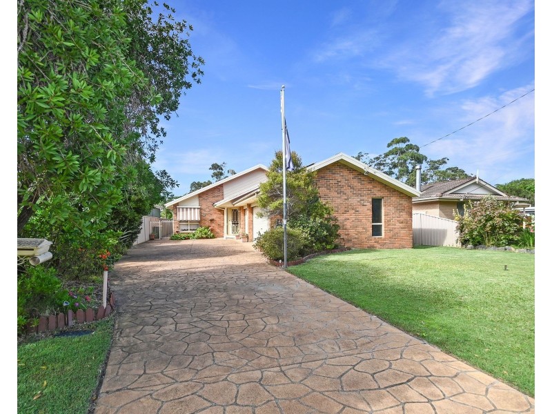 15 Queen Mary Street, Callala Beach NSW 2540