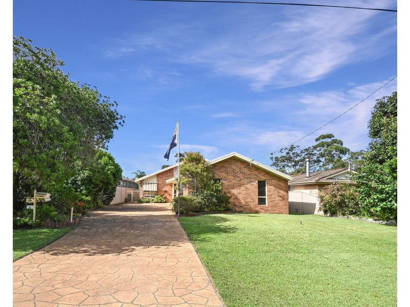 15 Queen Mary Street, Callala Beach NSW 2540