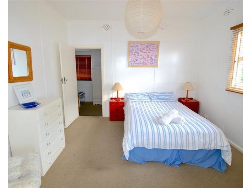 5 Farrant Avenue, Culburra Beach NSW 2540