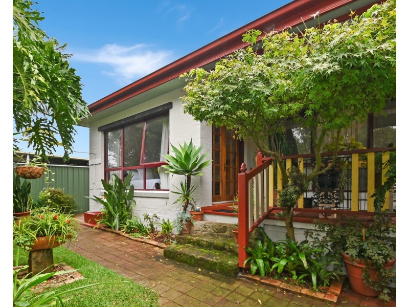 18 Lackersteen Street, Callala Bay NSW 2540