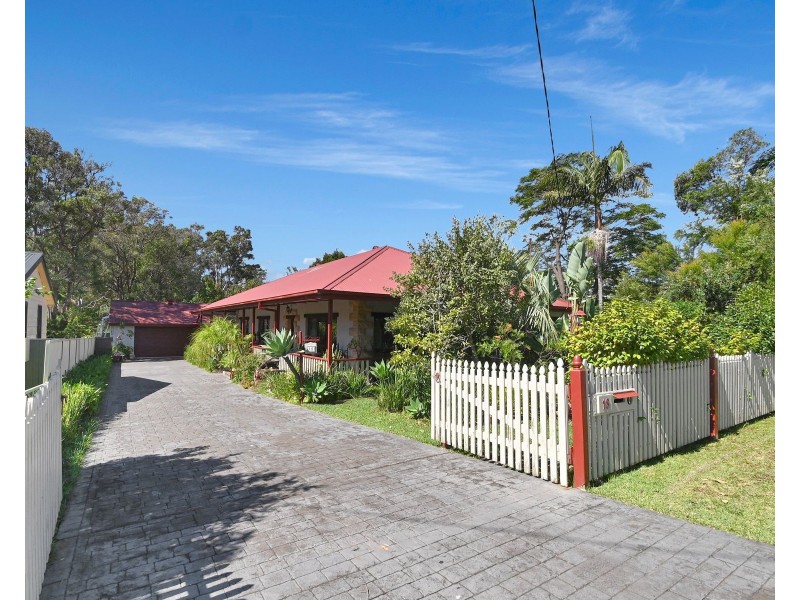 18 Lackersteen Street, Callala Bay NSW 2540