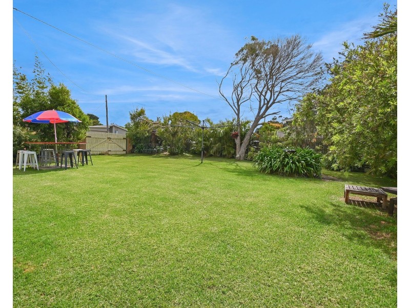 2 Penguins Head Road, Culburra Beach NSW 2540