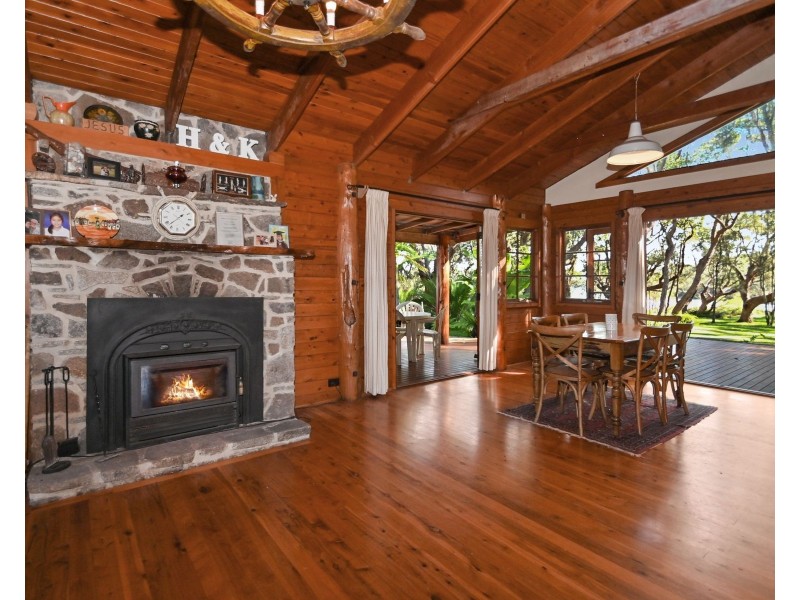 10 Callala Street, Callala Bay NSW 2540