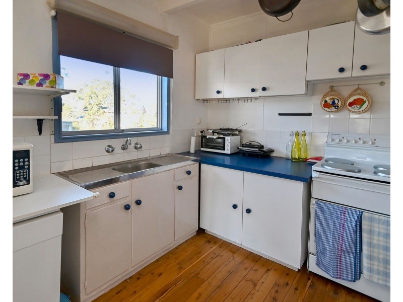 11 Sydney Avenue, Callala Bay NSW 2540