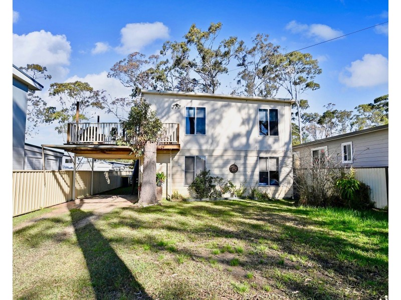 11 Sydney Avenue, Callala Bay NSW 2540