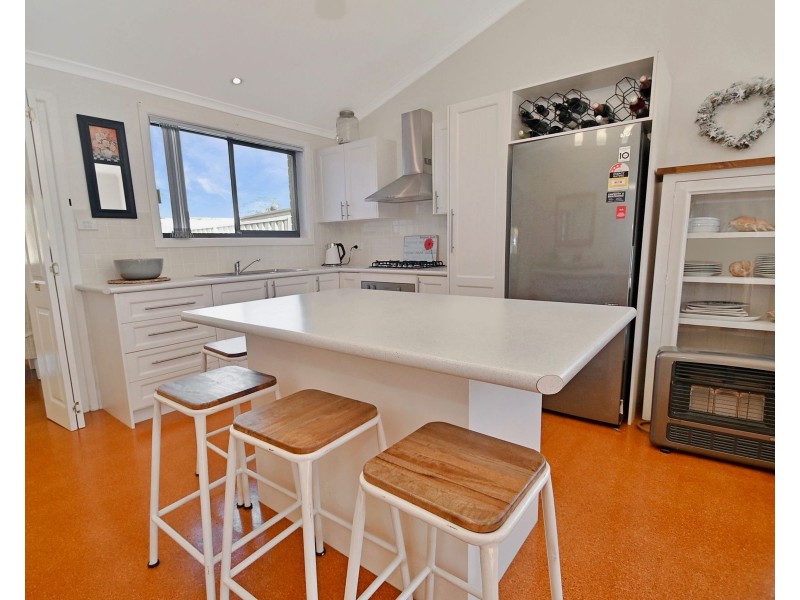 21 Verge Road, Callala Beach NSW 2540