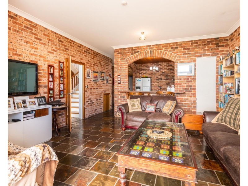 72 Warrain Crescent, Currarong NSW 2540