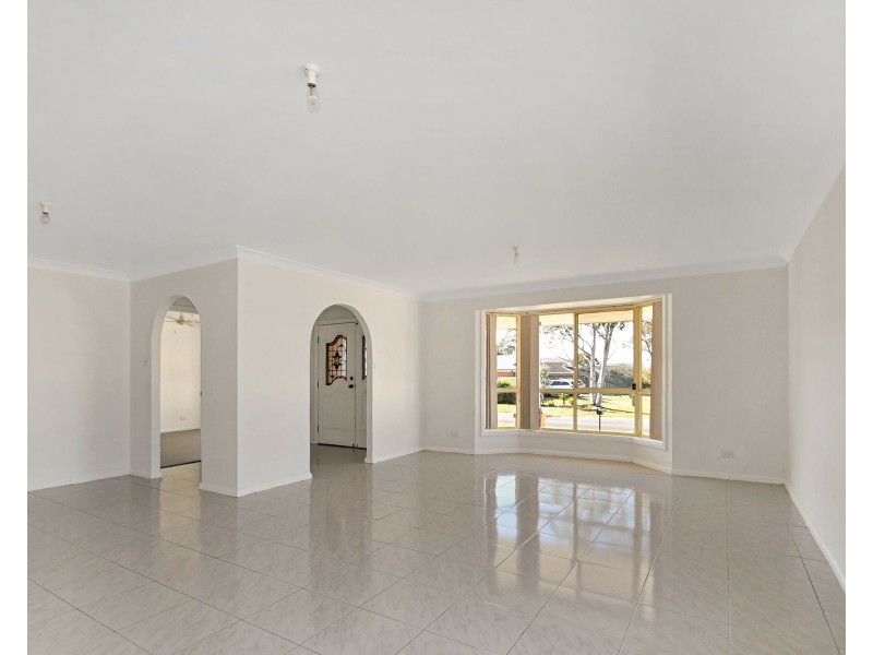 11 Stott Crescent, Callala Bay NSW 2540