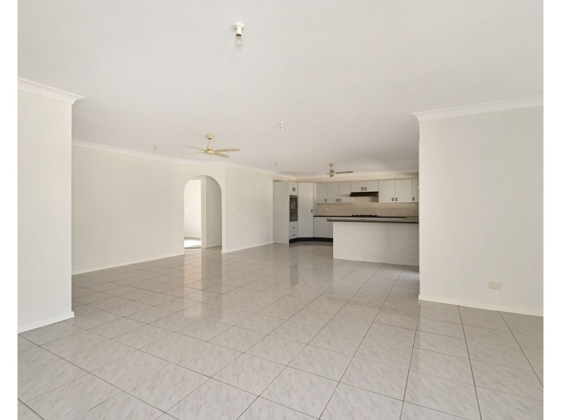 11 Stott Crescent, Callala Bay NSW 2540