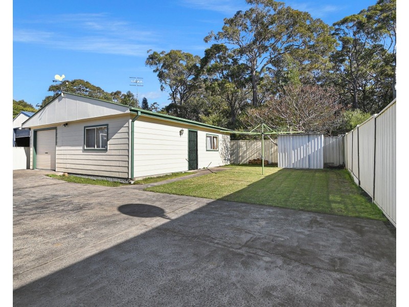 11 Stott Crescent, Callala Bay NSW 2540